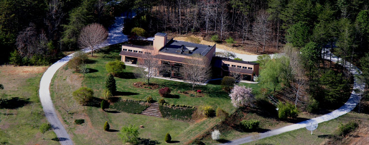 arial view of house and grounds
